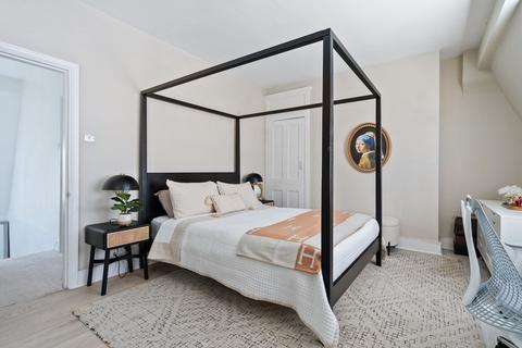 240a Upper Richmond Road West, East Sheen, London, SW14 8AG