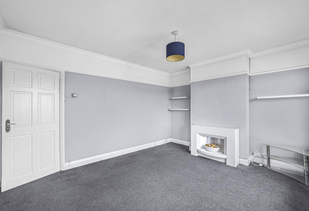 Mount Court, West Wickham, Kent 2 bed for sale £300,000