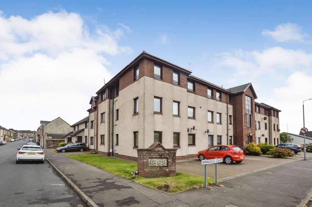 21 Springvale Court Saltcoats KA21 5LY 3 bed flat - £78,000