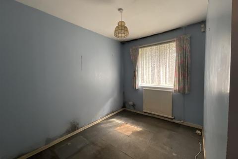2 bedroom semi-detached bungalow for sale, Parr Close, Leatherhead, Surrey