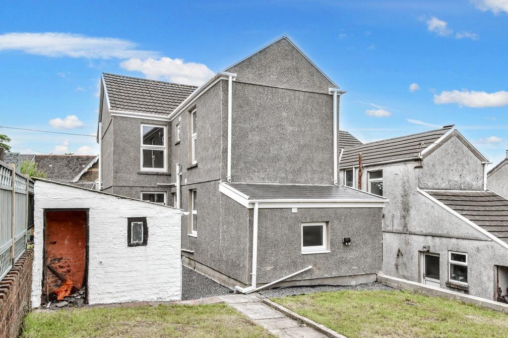 Mount Street, Gowerton, Swansea, SA4 3 bed detached house for sale £
