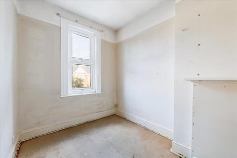 2 bedroom flat for sale, Third Avenue, Acton, W3