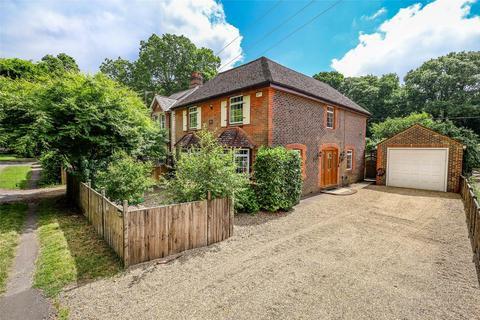 4 bedroom detached house for sale, London Road, Hill Brow, Liss, Hampshire, GU33