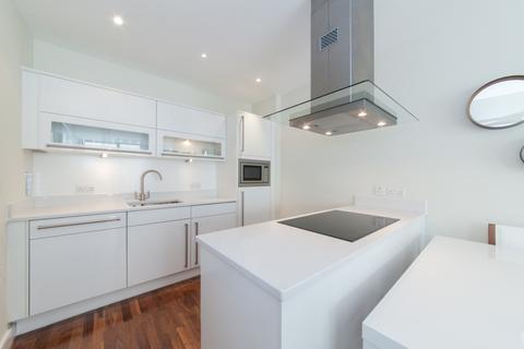 1 bedroom apartment to rent, Luna House, Tempus Wharf, Shad Thames SE16