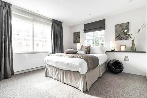 3 bedroom flat for sale, Regency Terrace, South Kensington, London