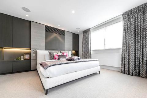 3 bedroom flat for sale, Regency Terrace, South Kensington, London