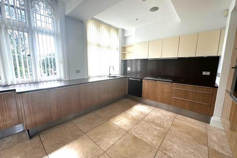 4 bedroom apartment to rent, Royal Connaught Park, Bushey, WD23 2LW