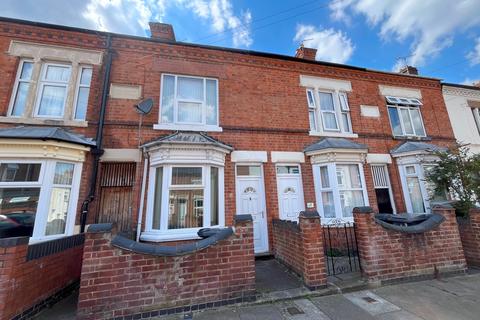3 bedroom terraced house to rent, Oban Street, Newfoundpool LE3