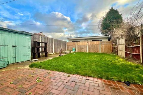 undefined, Argyle Avenue, Hounslow, TW3