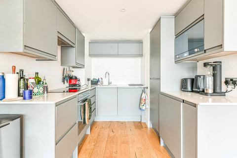 1 bedroom flat to rent, Chelsea Bridge Wharf, Battersea Power Station, London, SW11