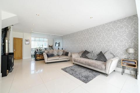 98 Riefield Road, London, SE9 2RA