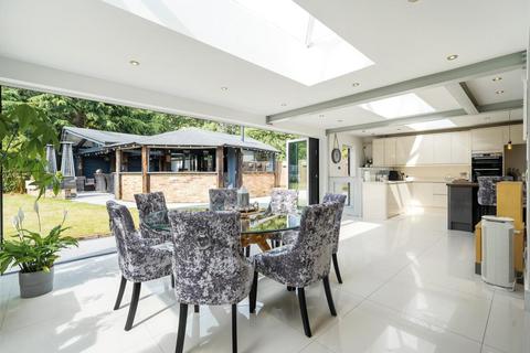 98 Riefield Road, London, SE9 2RA