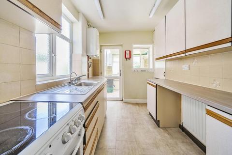 53 Manor Park Road, West Wickham, BR4 0JY