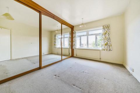 53 Manor Park Road, West Wickham, BR4 0JY