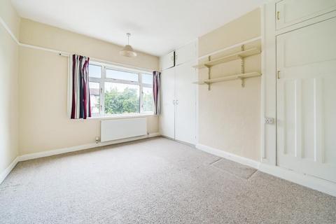 53 Manor Park Road, West Wickham, BR4 0JY