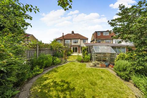 53 Manor Park Road, West Wickham, BR4 0JY