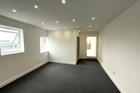 Studio to rent, Flat 2, Brentford TW8