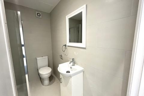 Studio to rent, Flat 1, Brentford TW8