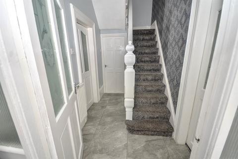 4 bedroom end of terrace house for sale, South Woodbine Street, South Shields