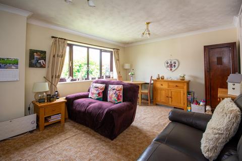 36 Highfields, Burntwood, WS7 9DB