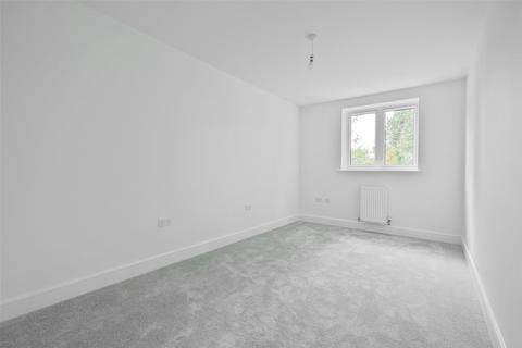 3 bedroom apartment to rent, Bracknell, Berkshire RG12