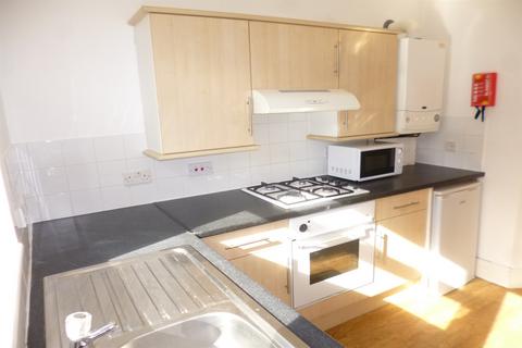 3 bedroom flat share to rent, High Road, Beeston, NG9 2JP