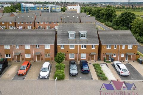 3 bedroom semi-detached house for sale, Tyndal Way, Dartford DA1