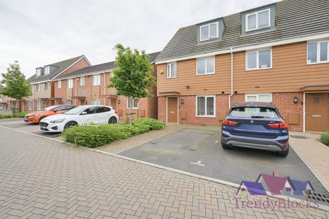 3 bedroom semi-detached house for sale, Tyndal Way, Dartford DA1