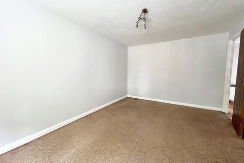 undefined, Lynmouth Crescent, Milton Keynes MK4