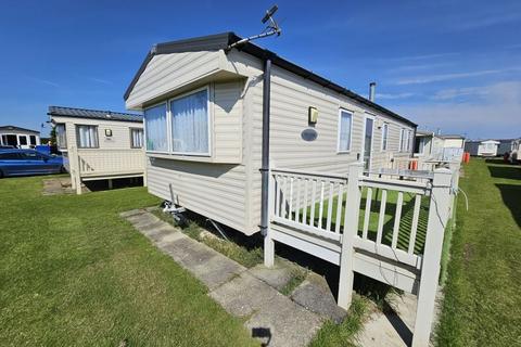 3 bedroom park home for sale, Coastfield Holiday Park, Skegness, PE25