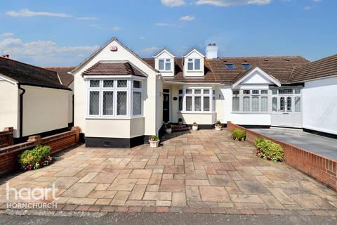 4 bedroom semi-detached bungalow for sale, Woodhall Crescent, Hornchurch