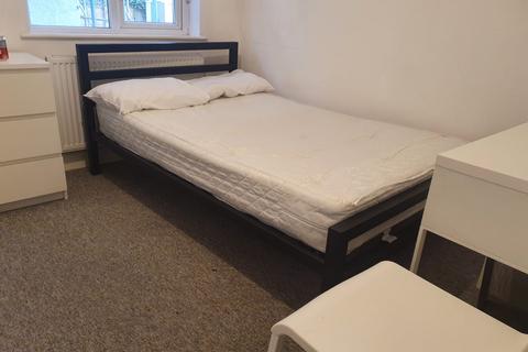House share to rent, Golders Green Road, Golders Green, London, NW11