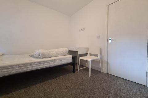 House share to rent, Golders Green Road, Golders Green, London, NW11
