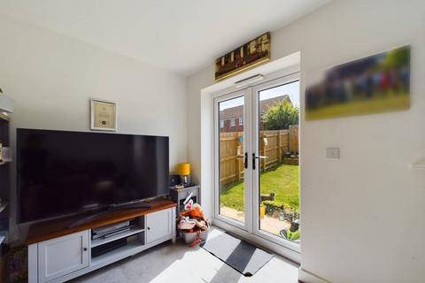 2 bedroom end of terrace house for sale, Edmond Close, Driffield, YO25 5GJ