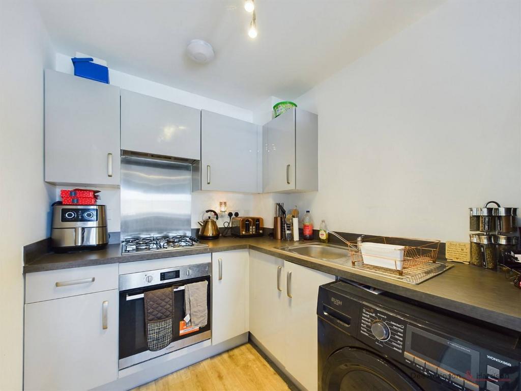 Kitchen/Dining Area