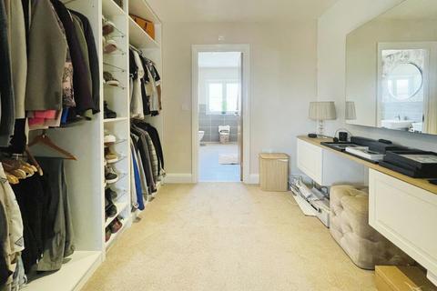 28 Gatcombe Way, Priorslee, Telford, TF2 9GZ