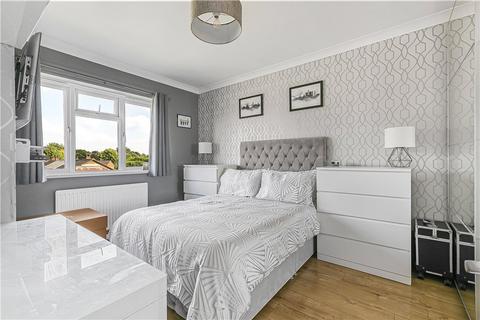 2 bedroom apartment for sale, Butts Crescent, Hanworth, Feltham, TW13