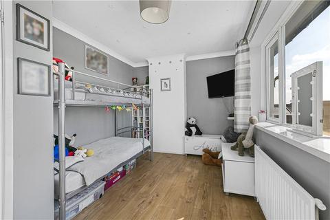 13, Butts House Butts Crescent, Hanworth, Feltham, TW13 6HT