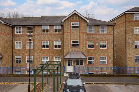 2 bedroom flat for sale, River Bank Close, Maidstone, ME15
