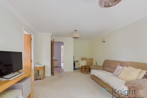 2 bedroom flat for sale, River Bank Close, Maidstone, ME15