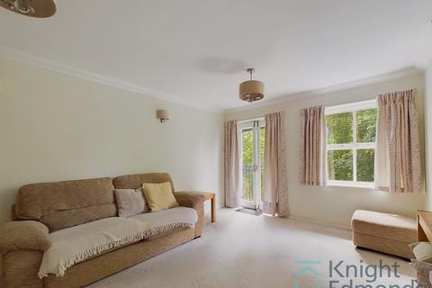 2 bedroom flat for sale, River Bank Close, Maidstone, ME15