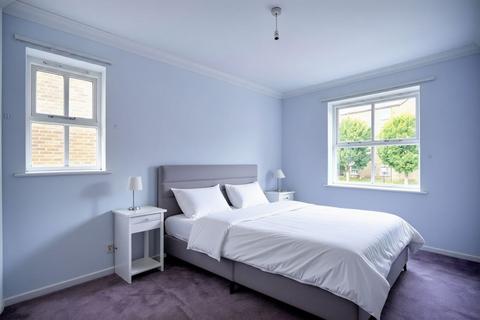 2 bedroom flat for sale, River Bank Close, Maidstone, ME15