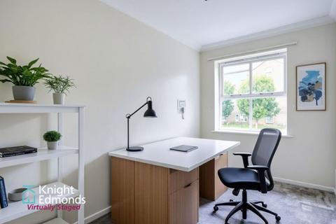 2 bedroom flat for sale, River Bank Close, Maidstone, ME15