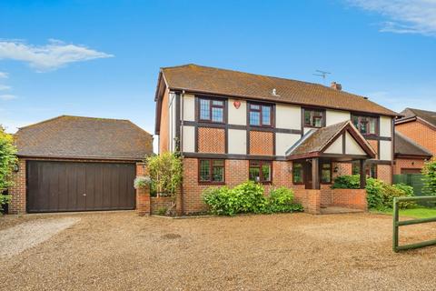 5 bedroom detached house for sale, Tomlinson Drive, Wokingham RG40