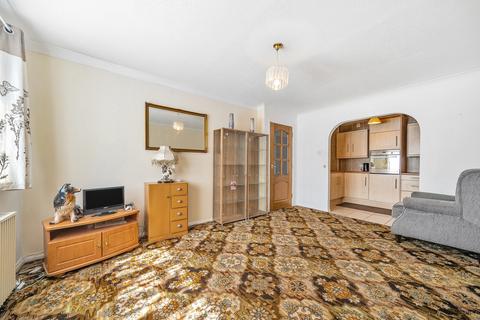 1 bedroom apartment for sale, Chatsworth Place, Mitcham CR4