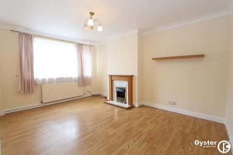3 bedroom semi-detached house to rent, Craigweil Drive, Stanmore, HA7