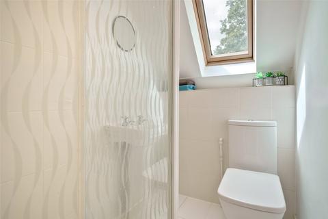 Maisonette to rent, Jubilee Road, Wokingham RG40