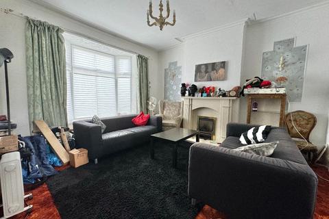 4 bedroom terraced house for sale, Richmond Road, Solihull