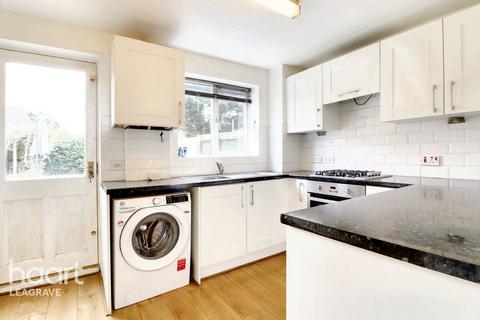56 Simpson Close, Leagrave, Luton, LU4 9TP