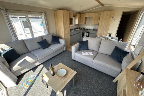 2 bedroom static caravan for sale, Pakefield Holiday Park